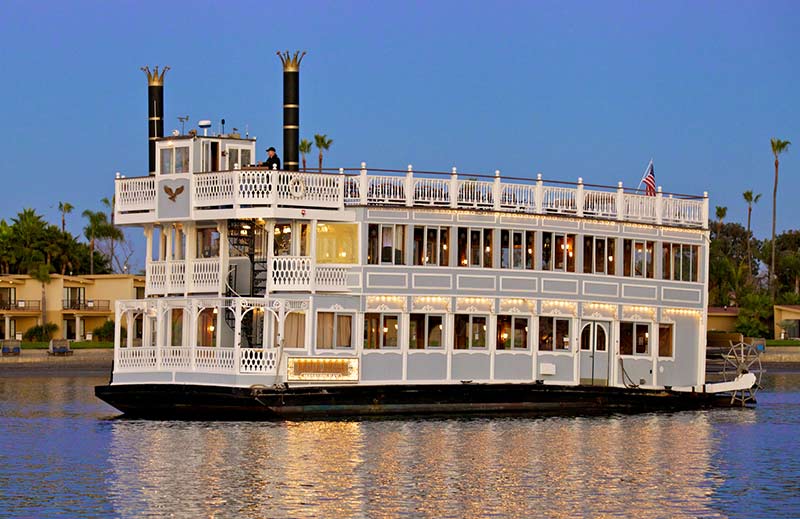 The Bahia Belle Sternwheeler